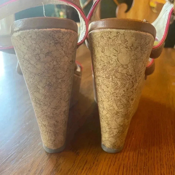 Just Fab cork wedges pink and tan Size 9 GUC! Bin A - Picture 5 of 9